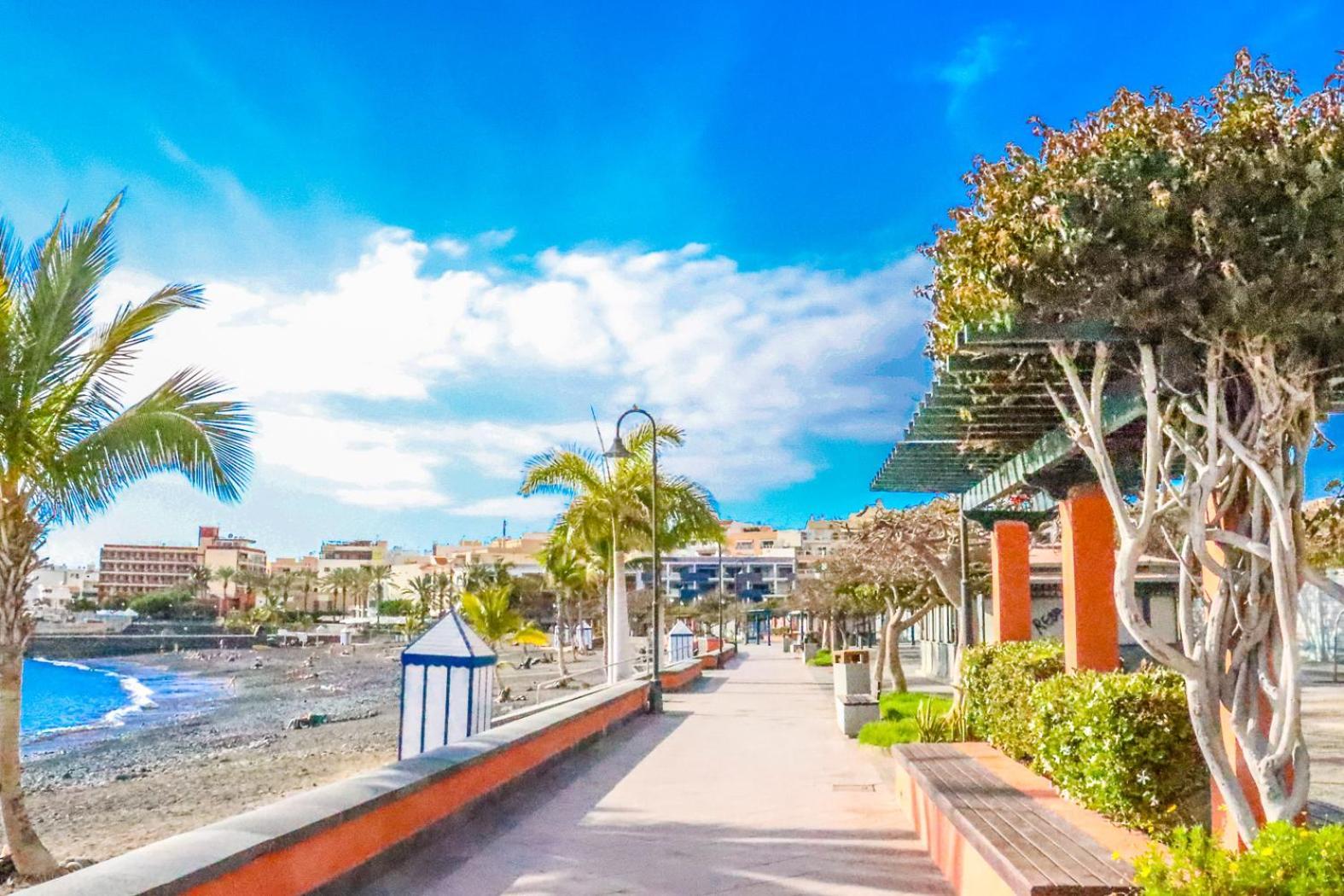 Rentaliday Blue Beach Playa de San Juan  Exterior photo